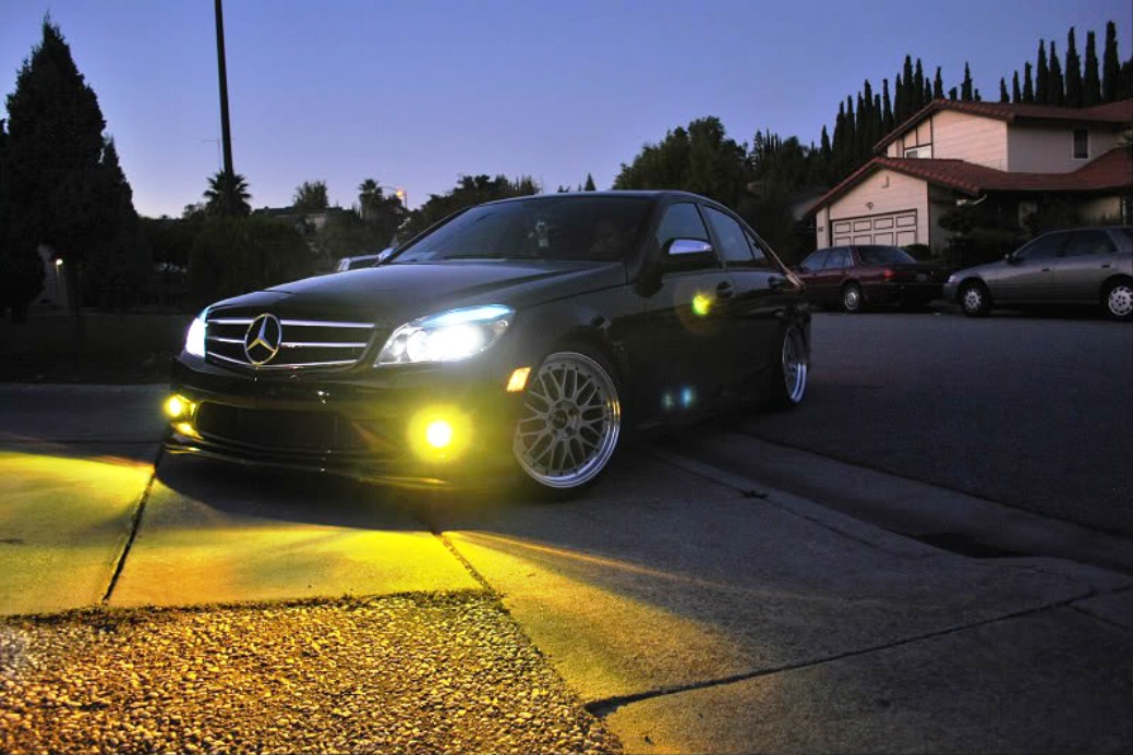 مالفرق بين المصابيح البيضاء والمصابيح الصفراء في السيارة تعرف عيها عبر هذا المقال | عرب شفت